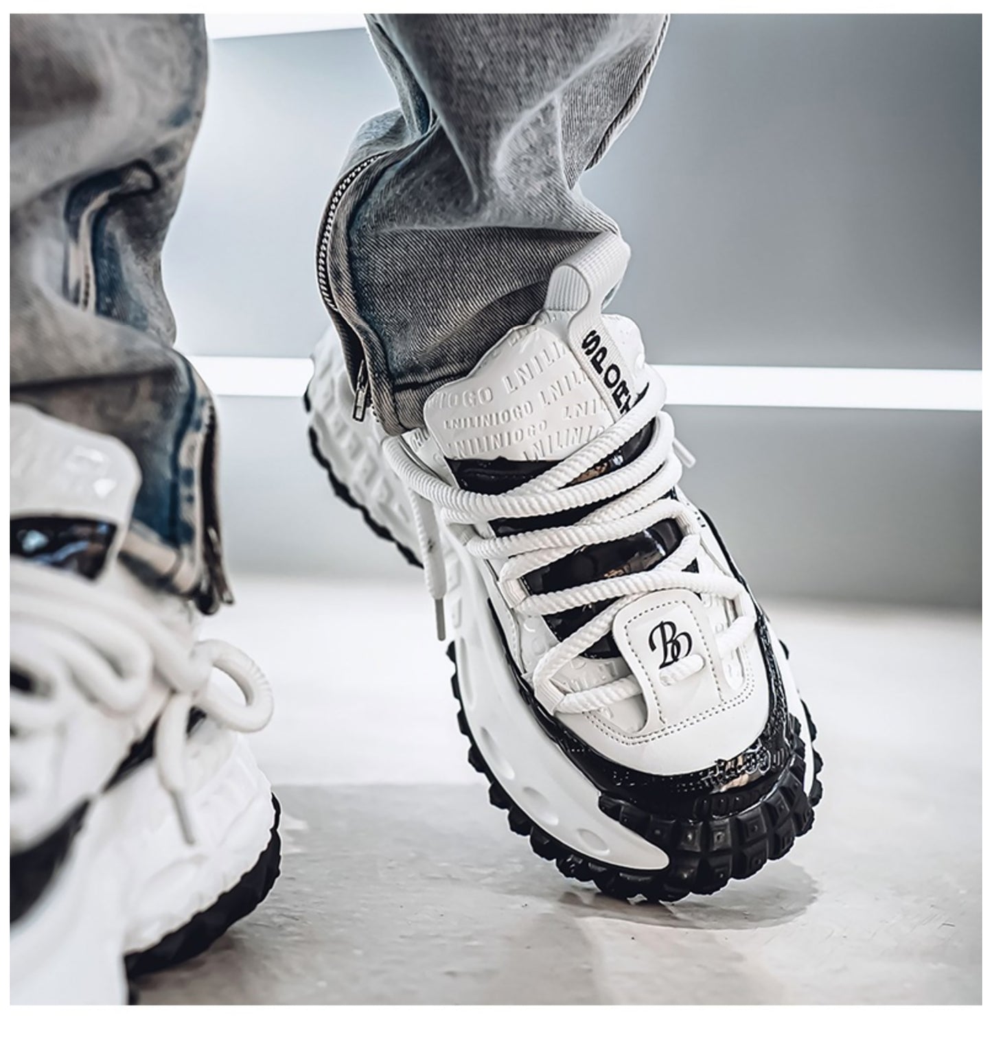 Men's Chunky Sole Dad Sneakers - Multi-Color Retro Streetwear Shoes with Bold Rope Lacing