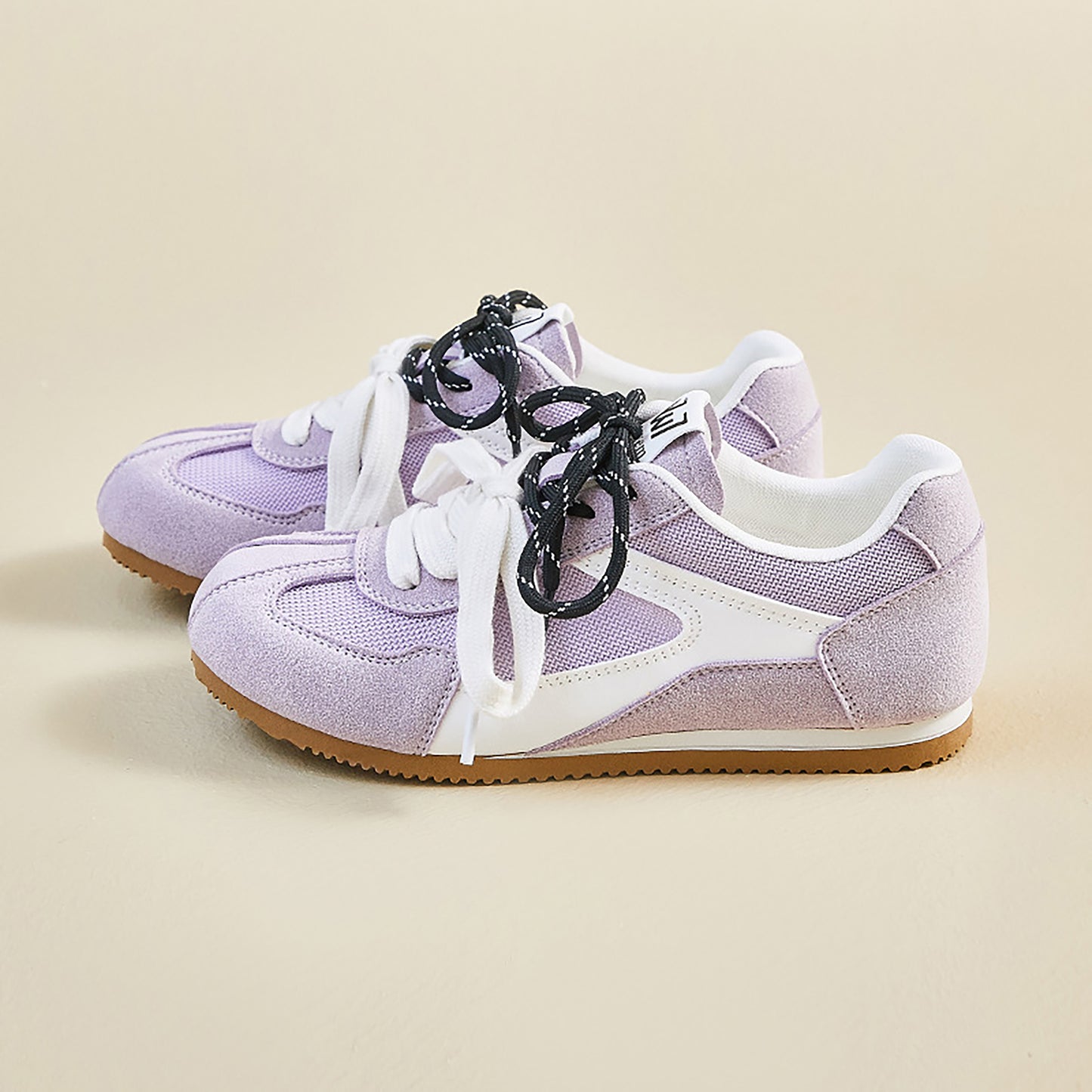 Retro Sport Sneakers with Dual - Color Laces - Suede & Mesh Panels