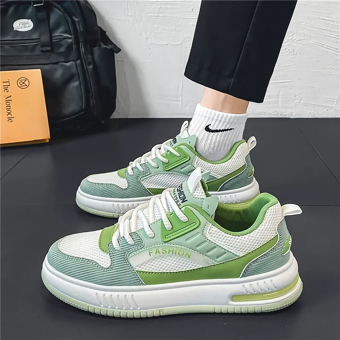 Men's Chunky Sole Retro Fashion Sneakers - Casual Board Shoes with Breathable Mesh (Multiple Colors)